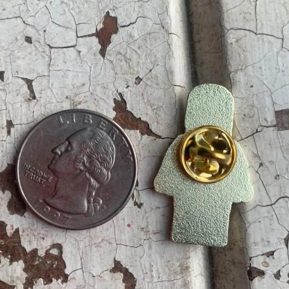 New lego mini figure inspired space man enamel pin - Picture 3 of 3